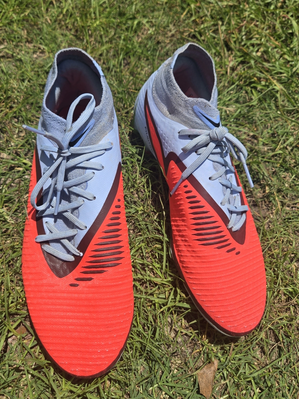 Nike Women's Red and Light Blue Soccer Cleats